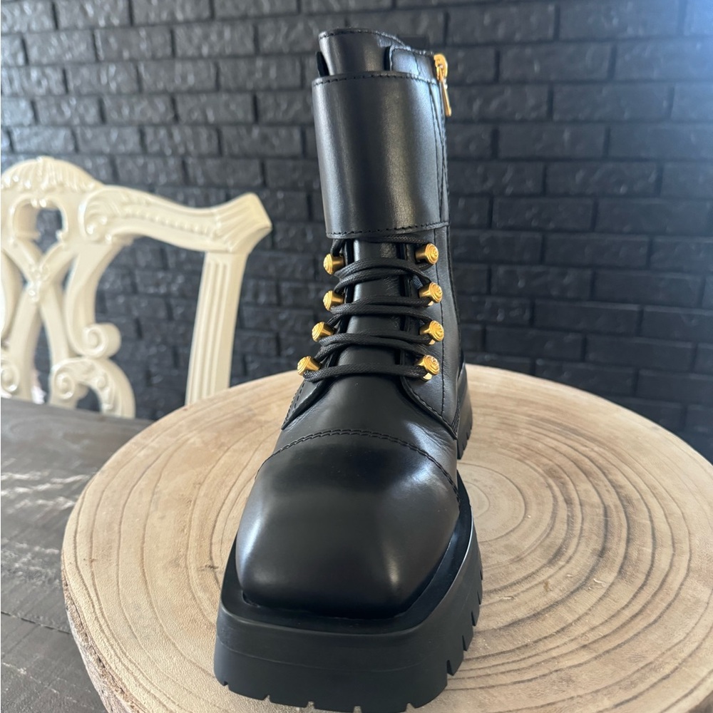Original Balmain black Leather Ankle Boots with Gold Accents - Picture 10 of 10